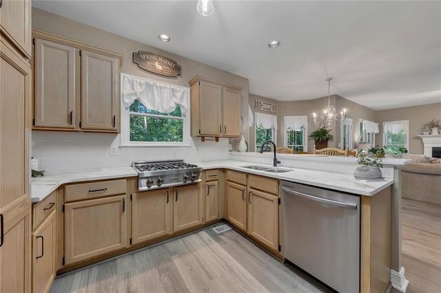 1914 Lilac Ridge Drive, Woodstock, GA 30189