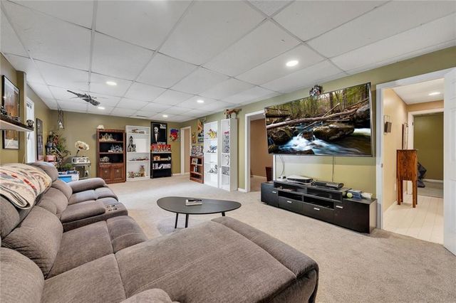1914 Lilac Ridge Drive, Woodstock, GA 30189