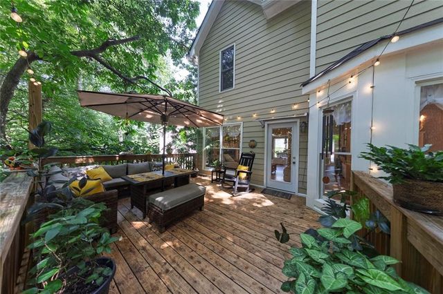 1914 Lilac Ridge Drive, Woodstock, GA 30189