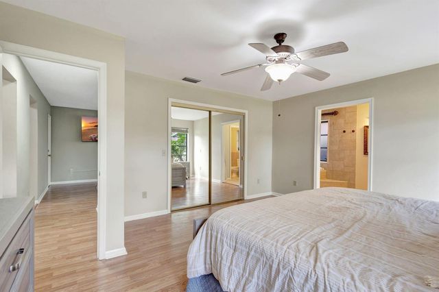 2469 Sun Up Lane, Lake Worth, FL 33462