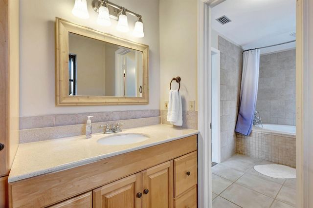 2469 Sun Up Lane, Lake Worth, FL 33462