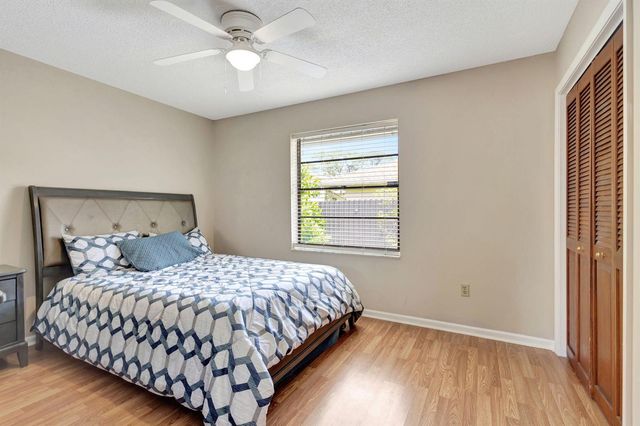 2469 Sun Up Lane, Lake Worth, FL 33462
