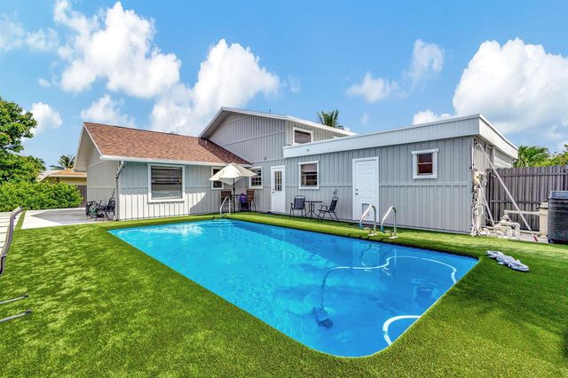 2469 Sun Up Lane, Lake Worth, FL 33462