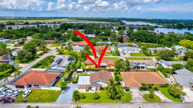 2469 Sun Up Lane, Lake Worth, FL 33462