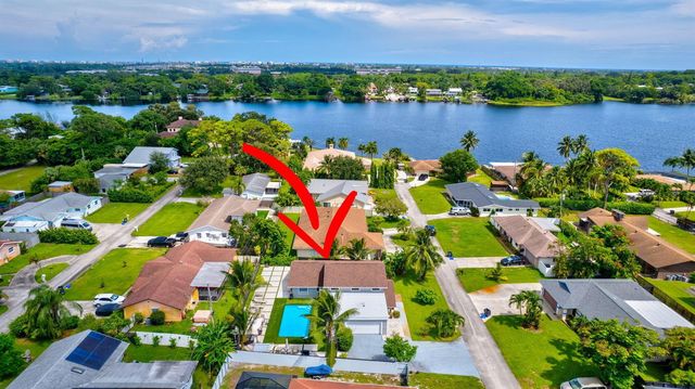 2469 Sun Up Lane, Lake Worth, FL 33462