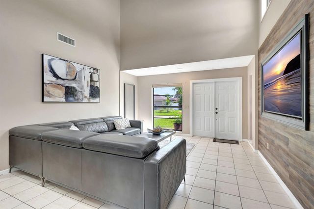 2469 Sun Up Lane, Lake Worth, FL 33462