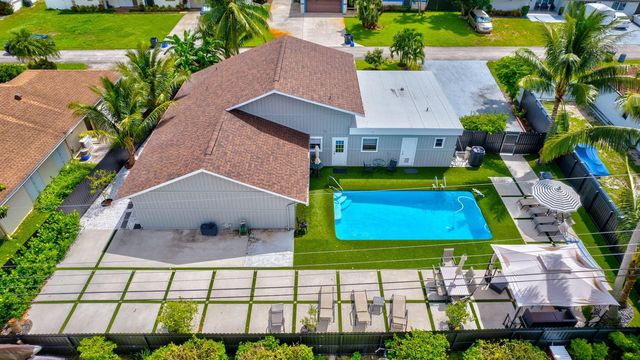 2469 Sun Up Lane, Lake Worth, FL 33462