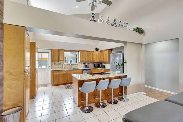 2469 Sun Up Lane, Lake Worth, FL 33462