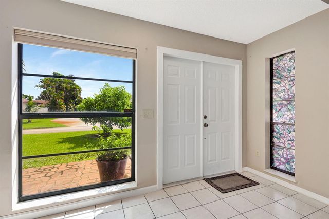 2469 Sun Up Lane, Lake Worth, FL 33462
