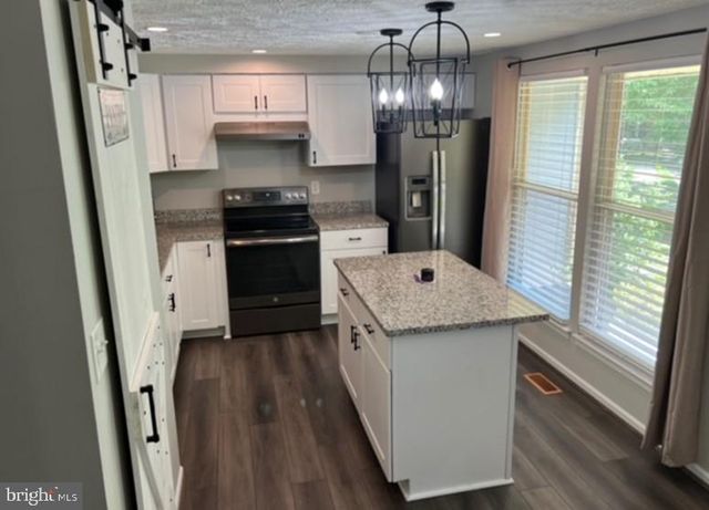 14582 OLDE KENT RD, Centreville, VA 20120