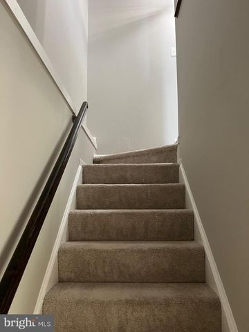 14582 OLDE KENT RD, Centreville, VA 20120