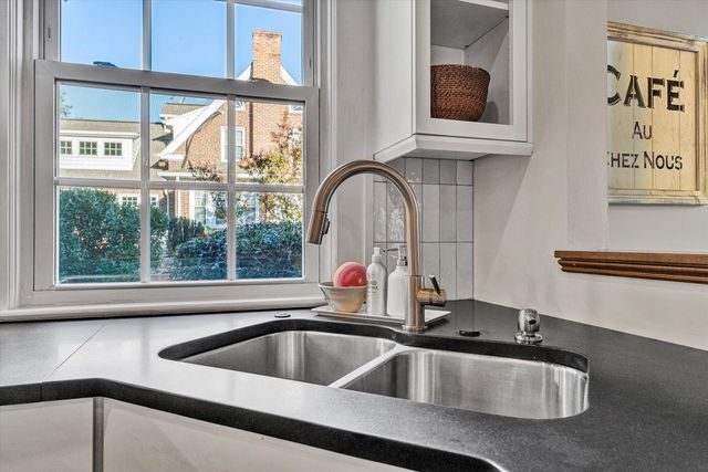 141 Lewis AVE, Salem, VA 24153