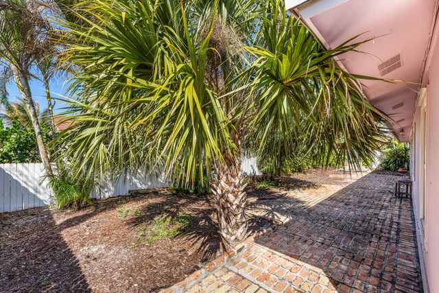 4153 Russell Street, Jupiter, FL 33469