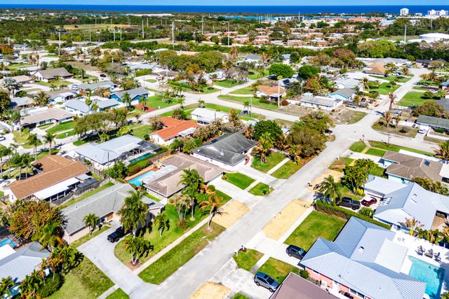 4153 Russell Street, Jupiter, FL 33469