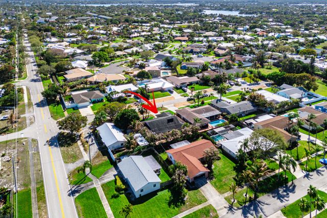 4153 Russell Street, Jupiter, FL 33469