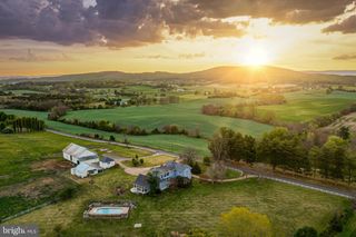 3691 CONICVILLE RD, Mount Jackson, VA 22842
