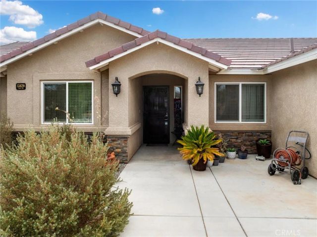 15620 Erie Road, Apple Valley, CA 92307