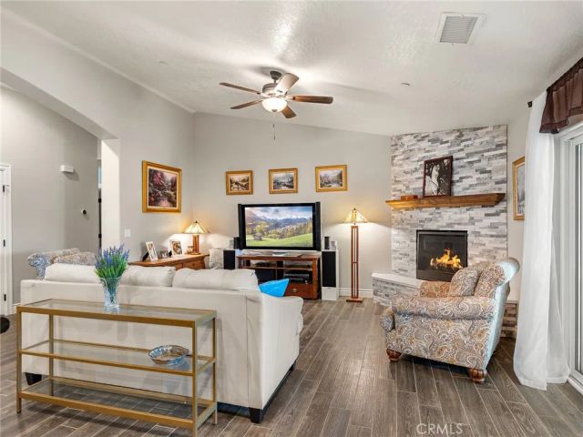 15620 Erie Road, Apple Valley, CA 92307