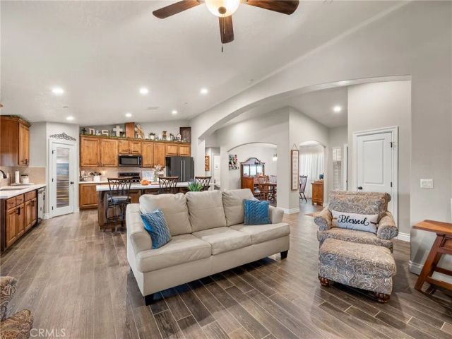 15620 Erie Road, Apple Valley, CA 92307