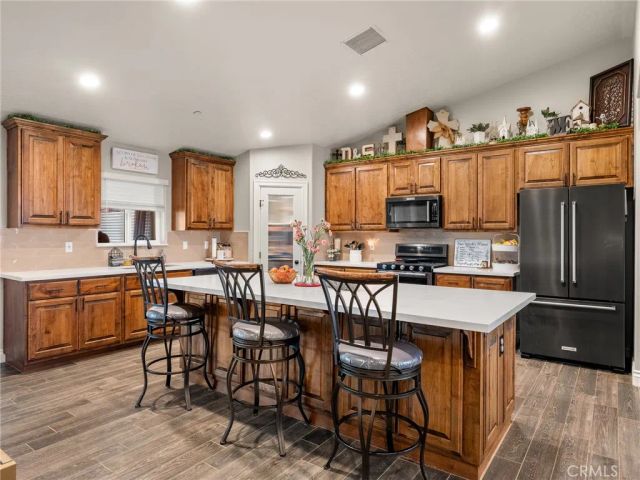 15620 Erie Road, Apple Valley, CA 92307