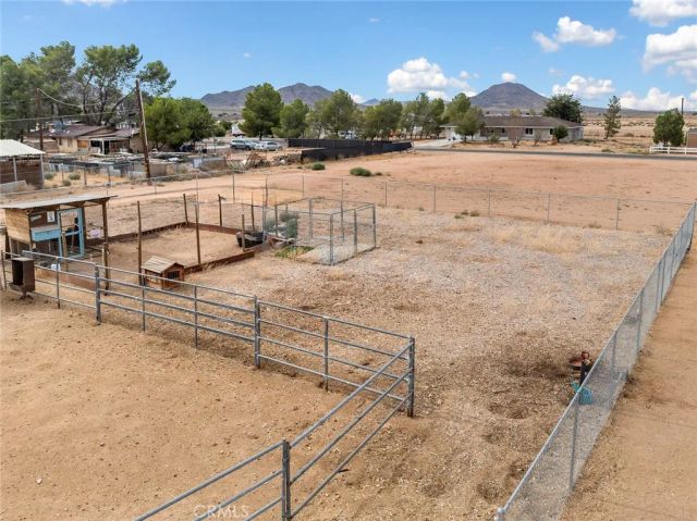 15620 Erie Road, Apple Valley, CA 92307