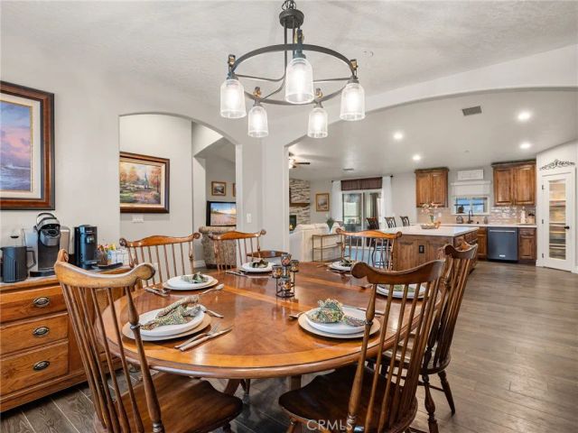 15620 Erie Road, Apple Valley, CA 92307