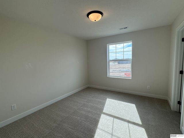 20808 Kansas Avenue, Elkhorn, NE 68022