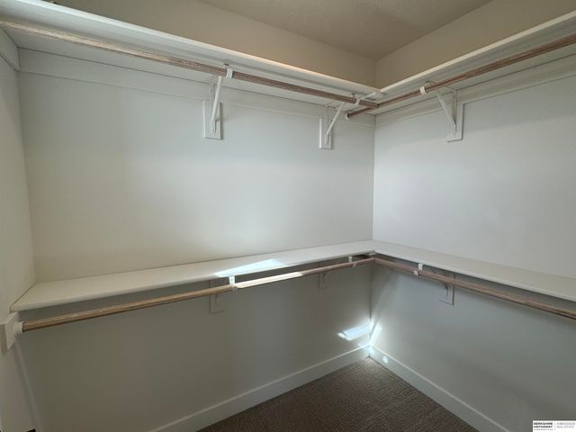 20808 Kansas Avenue, Elkhorn, NE 68022