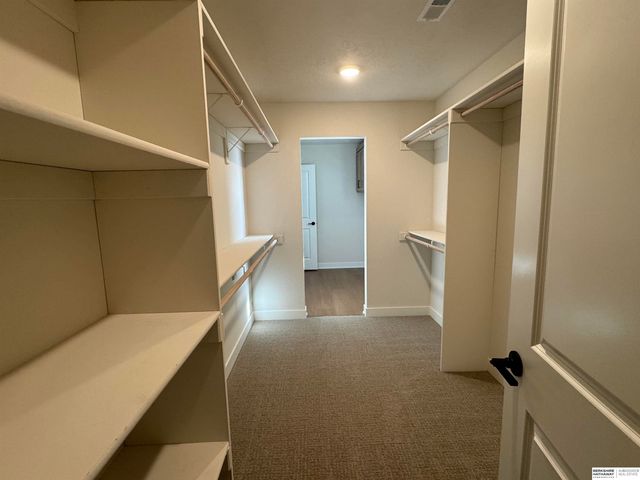 20808 Kansas Avenue, Elkhorn, NE 68022