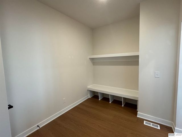 20808 Kansas Avenue, Elkhorn, NE 68022