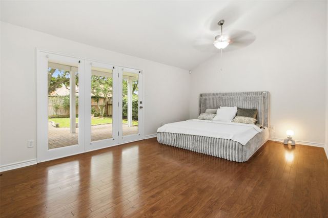 12203 Meadow Lake Drive, Houston, TX 77077