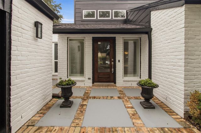 12203 Meadow Lake Drive, Houston, TX 77077