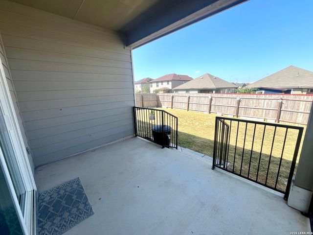 3327 Taurus Sky, Converse, TX 78109