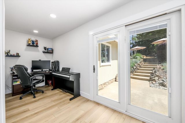 1601 Velvet Horn Ln, Rescue, CA 95672