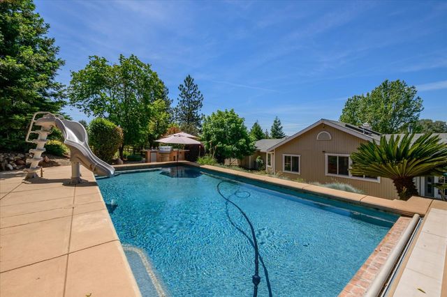 1601 Velvet Horn Ln, Rescue, CA 95672