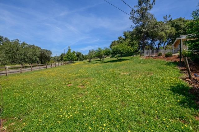 1601 Velvet Horn Ln, Rescue, CA 95672