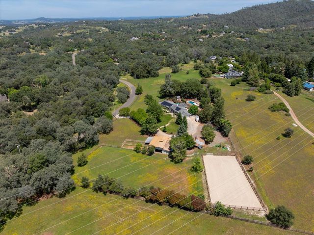 1601 Velvet Horn Ln, Rescue, CA 95672