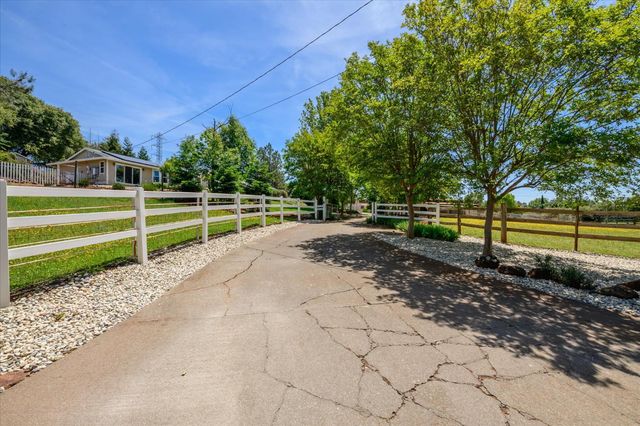 1601 Velvet Horn Ln, Rescue, CA 95672