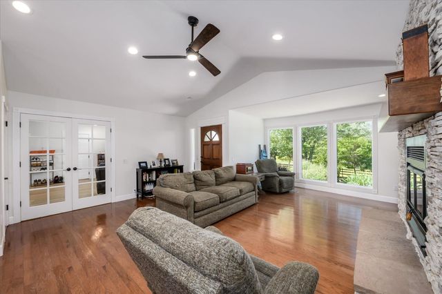 1601 Velvet Horn Ln, Rescue, CA 95672