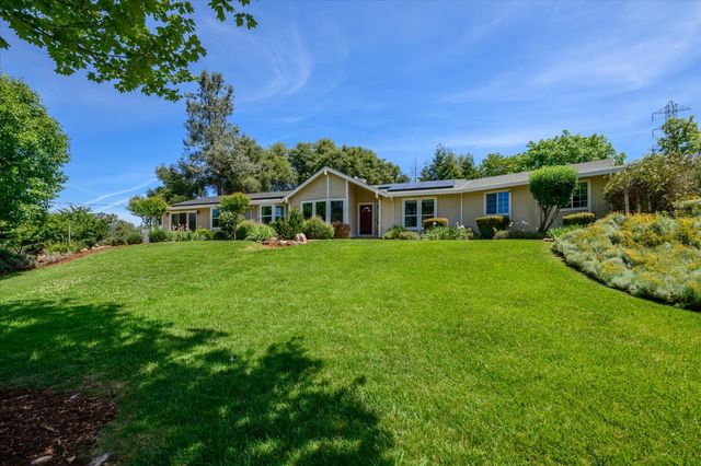 1601 Velvet Horn Ln, Rescue, CA 95672