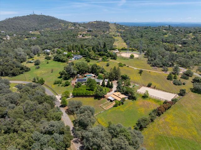 1601 Velvet Horn Ln, Rescue, CA 95672