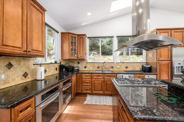 1601 Velvet Horn Ln, Rescue, CA 95672