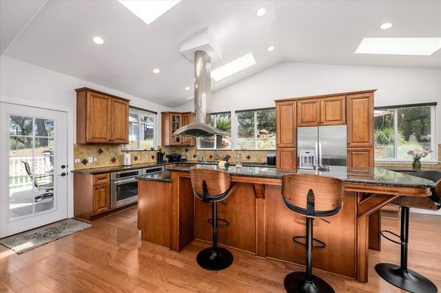 1601 Velvet Horn Ln, Rescue, CA 95672
