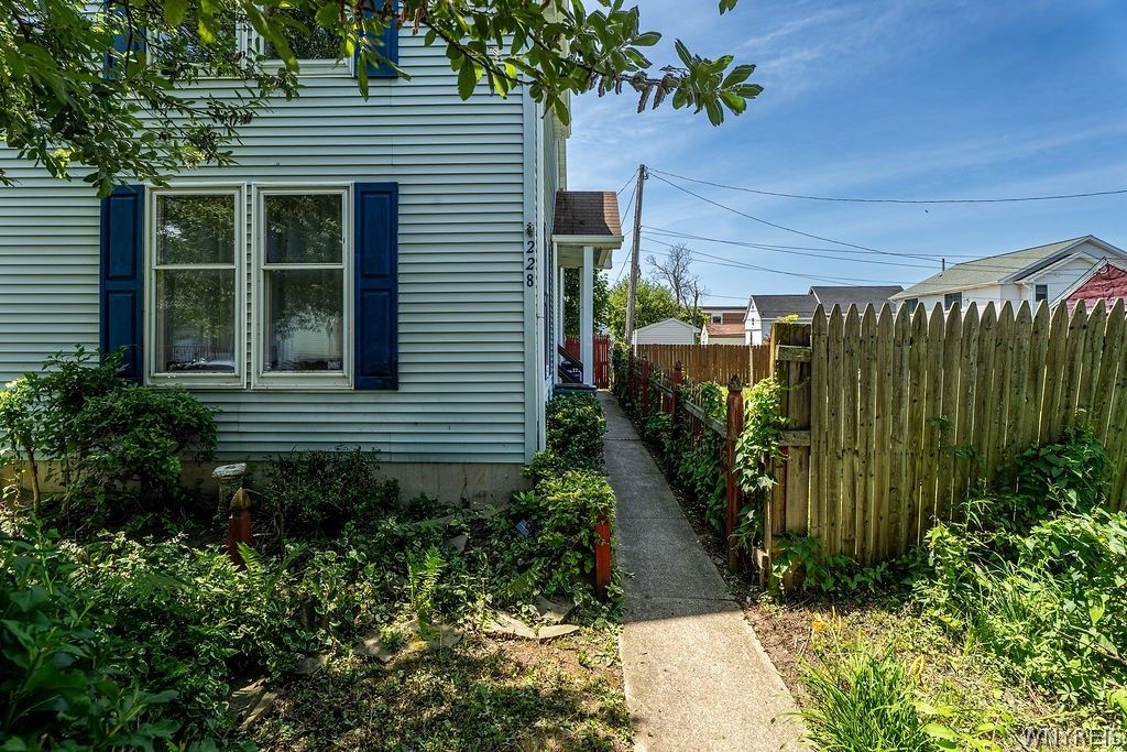 228 West Tupper Street, Buffalo, NY 14201