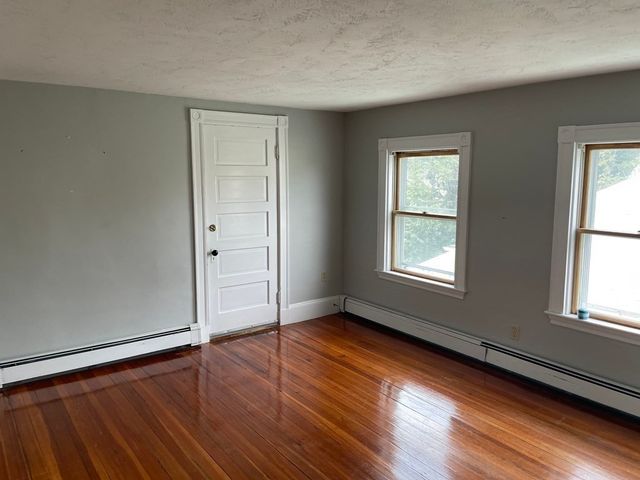 195 Billings Rd 3, Quincy, MA 02171