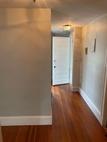 195 Billings Rd 3, Quincy, MA 02171