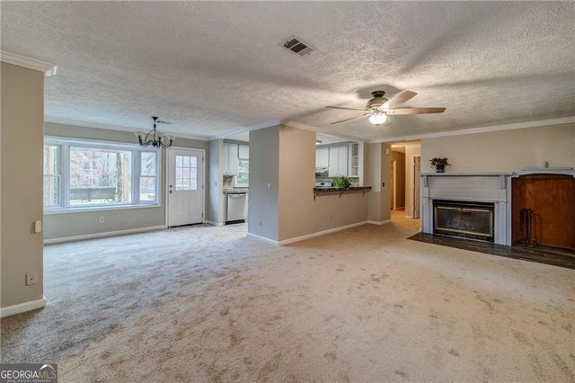 53 Black Road NE, White, GA 30184