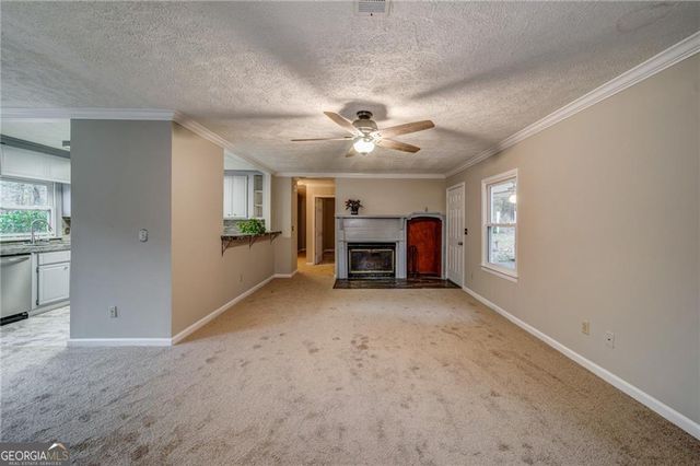 53 Black Road NE, White, GA 30184