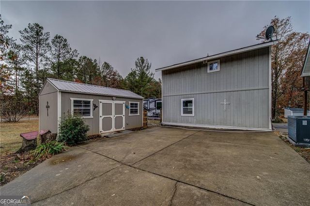 53 Black Road NE, White, GA 30184