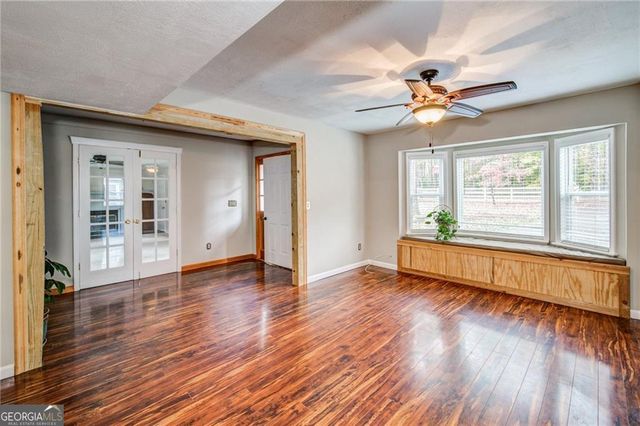 53 Black Road NE, White, GA 30184